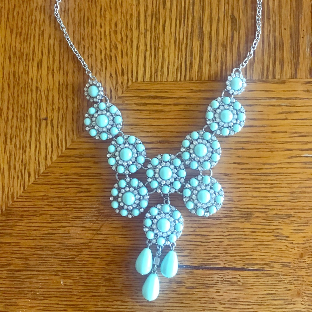 Elegant Silver and Blue Statement Necklace